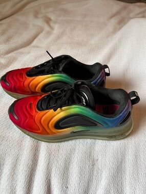 Nike Sneakers Nike Air Max 720
Be True (2019) Men’s Pride Gradient Size 10US